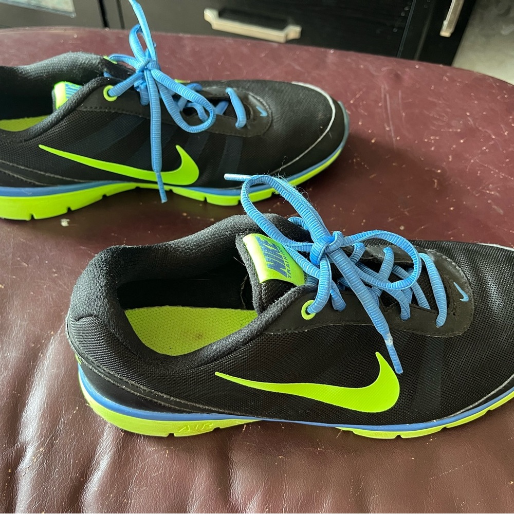Nike Women’s Training Shoes Size 10